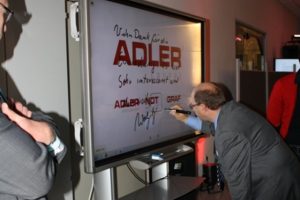70" Touch: So ein Gästebuch wünscht sich jeder