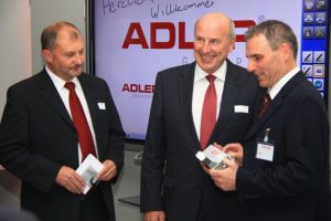 Fototermin mit IHK Präsident Thost